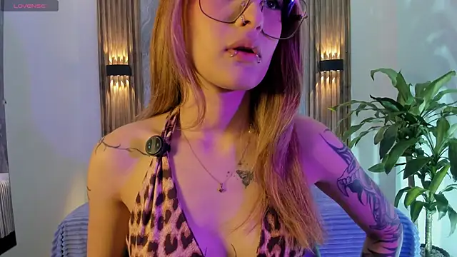Melodylanee online show from 05/06/26, 11:04