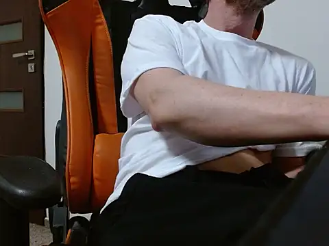 Snapshot of Sokarek chatting on 03/29/26, 07:03 Sokarek online show from 03/29/26, 07:03