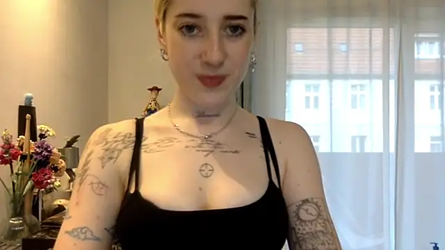 EmmyWet online show from 06/19/26, 06:01
