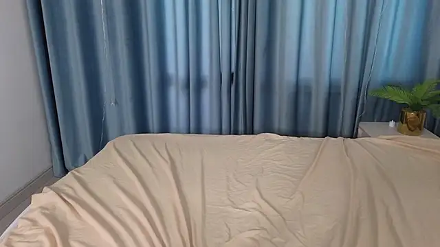 Snapshot of MollySally chatting on 05/06/26, 04:08 MollySally online show from 05/06/26, 04:08