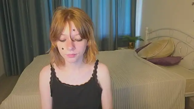 Snapshot of MollySally chatting on 07/23/26, 04:21 MollySally online show from 07/23/26, 04:21