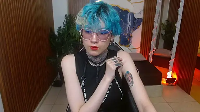 Lyra tay online show from 04/25/26, 07:11