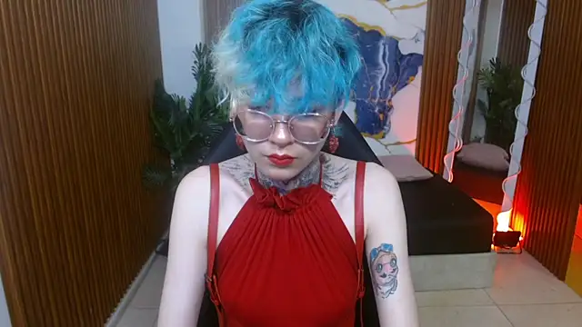 Lyra tay online show from 05/02/26, 07:08
