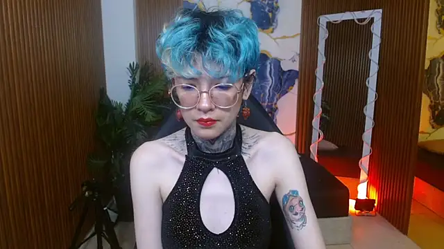 Lyra tay online show from 05/10/26, 11:37