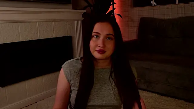 Snapshot of Jasmin_omgg chatting on 03/13/26, 08:37 Jasmin omgg online show from 03/13/26, 08:37