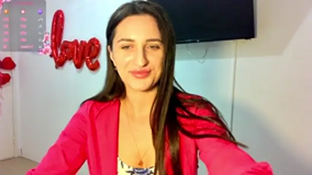 Snapshot of EveLuxe01 chatting on 03/06/26, 07:32 EveLuxe01 online show from 03/06/26, 07:32