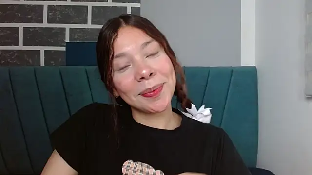 Sweet kitty 05 online show from 05/05/26, 12:40