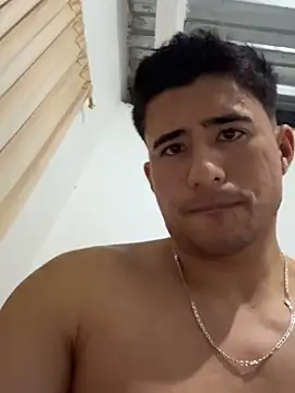 Snapshot of David-latinlover chatting on 05/12/26, 03:58 David-latinlover online show from 05/12/26, 03:58