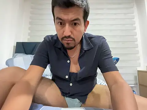 Snapshot of baby026- chatting on 03/09/26, 05:00 baby026- online show from 03/09/26, 05:00