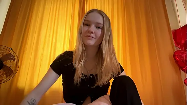 Snapshot of RimyPlaza chatting on 03/08/26, 12:19 RimyPlaza online show from 03/08/26, 12:19