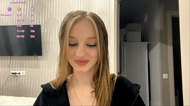 Anika Socutehe online show from 06/07/26, 03:05