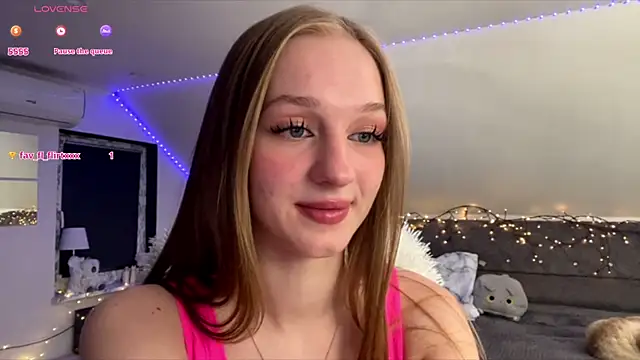 Anika Socutehe online show from 06/25/26, 09:19
