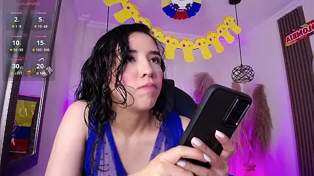 Amara Davis1 online show from 06/11/26, 04:54