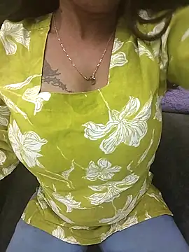 Tinaa baby online show from 05/06/26, 06:35