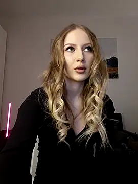 Snapshot of AlishaWey chatting on 02/27/26, 07:30 AlishaWey online show from 02/27/26, 07:30