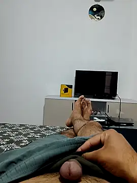 Snapshot of shybullggn chatting on 05/08/26, 12:21 shybullggn online show from 05/08/26, 12:21