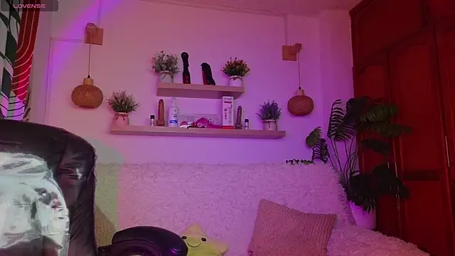 nikolwalter  online show from 06/30/26, 01:17