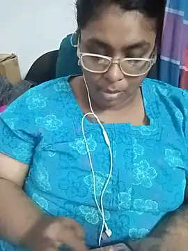 deepika-mallus online show from 06/17/26, 06:53