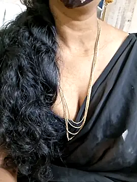 Snapshot of AnushaTelugu chatting on 06/23/26, 06:44 AnushaTelugu online show from 06/23/26, 06:44