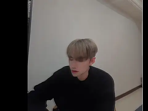 Snapshot of bigbigtop20 chatting on 03/09/26, 02:21 bigbigtop20 online show from 03/09/26, 02:21