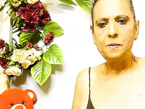 Hot queen58 online show from 05/28/26, 06:43