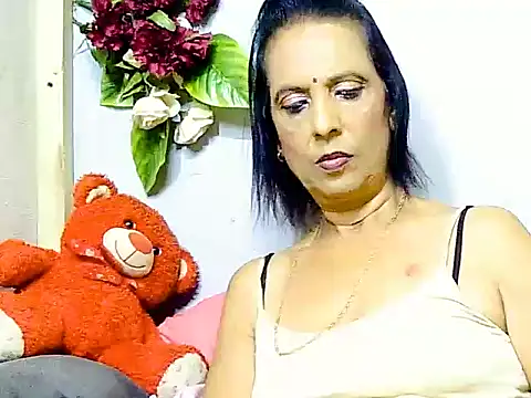Hot queen58 online show from 06/08/26, 05:46