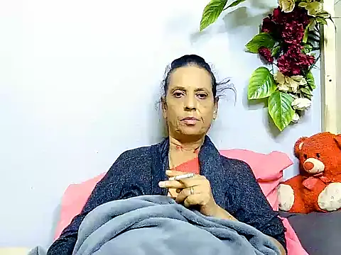 Hot queen58 online show from 06/14/26, 05:09