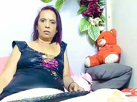 Hot queen58 online show from 06/21/26, 08:22