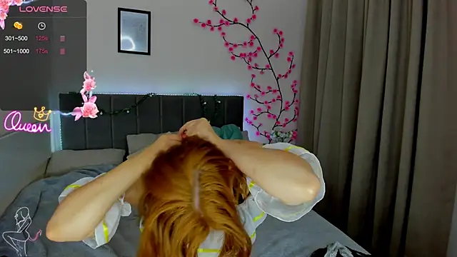 DellaRows online show from 06/15/26, 12:29