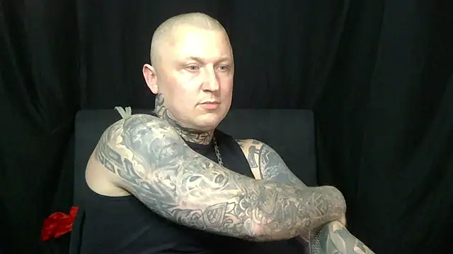 Snapshot of devilWithTats chatting on 06/15/26, 03:36 devilWithTats online show from 06/15/26, 03:36