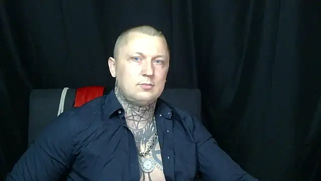 Snapshot of devilWithTats chatting on 07/14/26, 05:07 devilWithTats online show from 07/14/26, 05:07