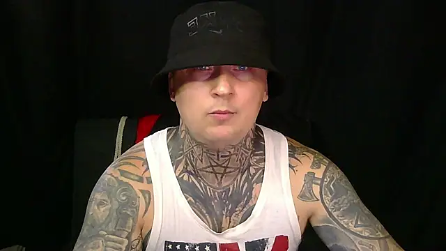 Snapshot of devilWithTats chatting on 07/22/26, 09:45 devilWithTats online show from 07/22/26, 09:45