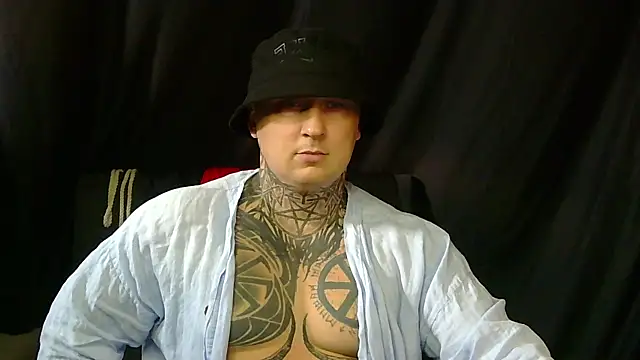 Snapshot of devilWithTats chatting on 07/28/26, 12:48 devilWithTats online show from 07/28/26, 12:48