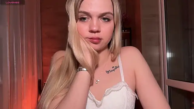 AlexaDeviliciouss online show from 05/28/26, 07:22