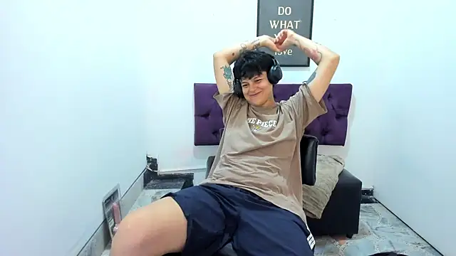 Snapshot of TomBoy_Natali chatting on 05/06/26, 02:51 TomBoy Natali online show from 05/06/26, 02:51