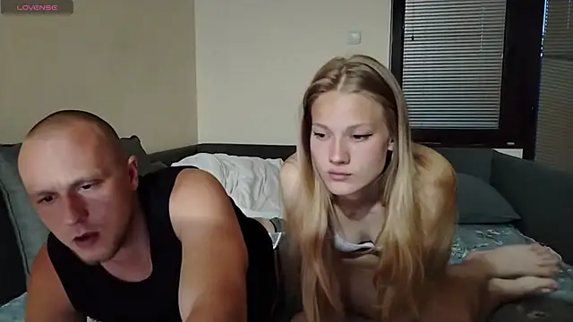 lion and kittyy online show from 06/04/26, 06:47