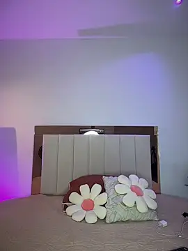 Snapshot of Mia_Becket_ chatting on 03/09/26, 10:19 Mia Becket online show from 03/09/26, 10:19