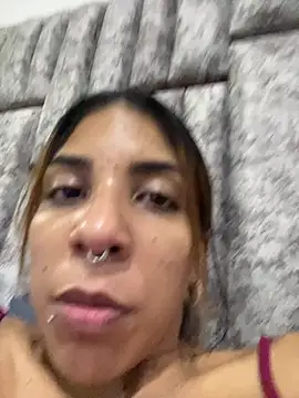 VioletaHills  online show from 06/12/26, 04:11
