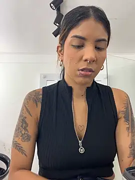 VioletaHills  online show from 06/23/26, 12:14