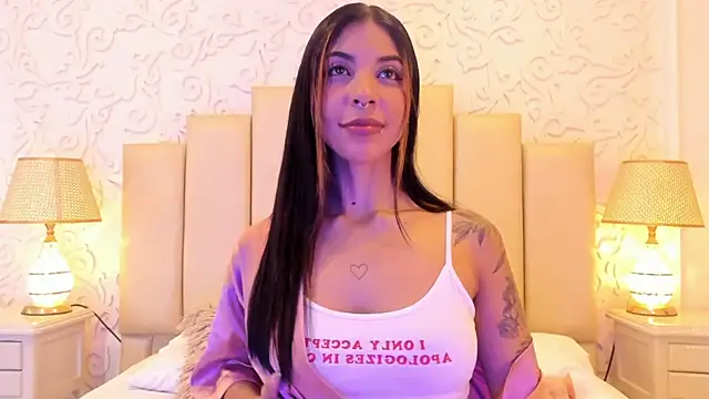 VioletaHills  online show from 06/24/26, 12:37