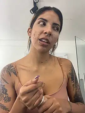 VioletaHills  online show from 06/28/26, 12:33