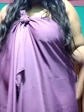 Snapshot of pakhi45 chatting on 03/08/26, 08:34 pakhi45 online show from 03/08/26, 08:34