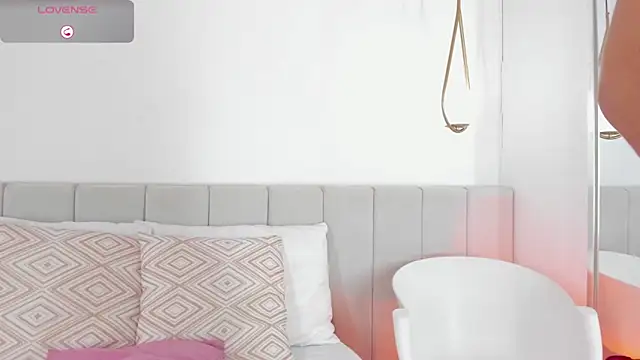 SensuallJenn online show from 06/18/26, 08:57