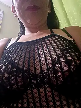 Lucia Rios online show from 04/16/26, 11:51