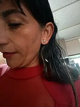 Lucia Rios online show from 05/08/26, 10:37