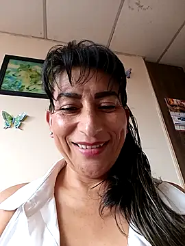 Lucia Rios online show from 05/11/26, 09:23