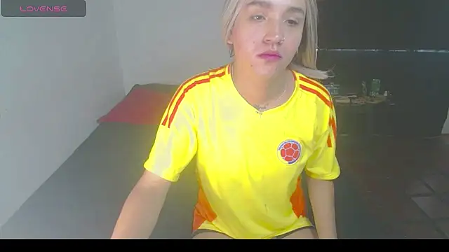 Kary Blush online show from 04/29/26, 06:03