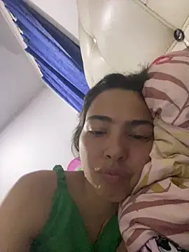 Snapshot of allyson-cute03 chatting on 04/07/26, 09:04 allyson-cute03 online show from 04/07/26, 09:04