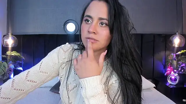 alejandra  garcia online show from 04/05/26, 09:01