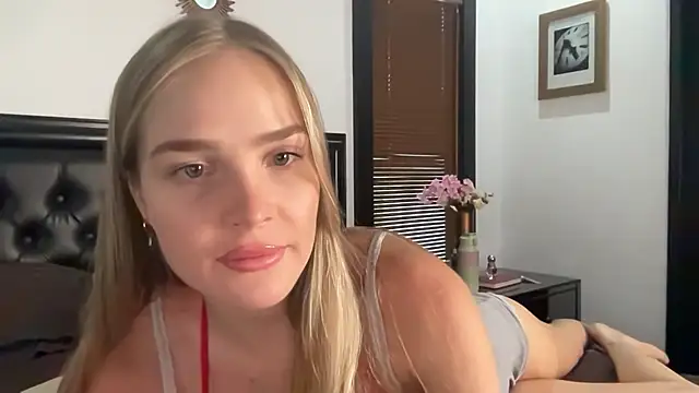 Snapshot of xo_madeline chatting on 03/14/26, 11:10 xo madeline online show from 03/14/26, 11:10